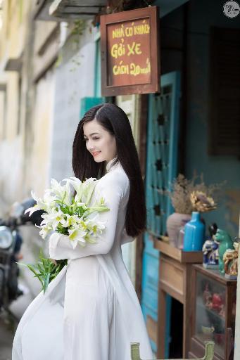 明明是配角却被王子宠爱了全集免费观看