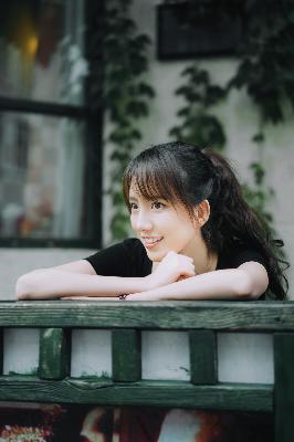 黑色天鹅绒1976意大利